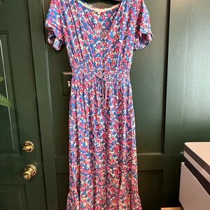Chic Floral Maxi Dress in Blue and Pink